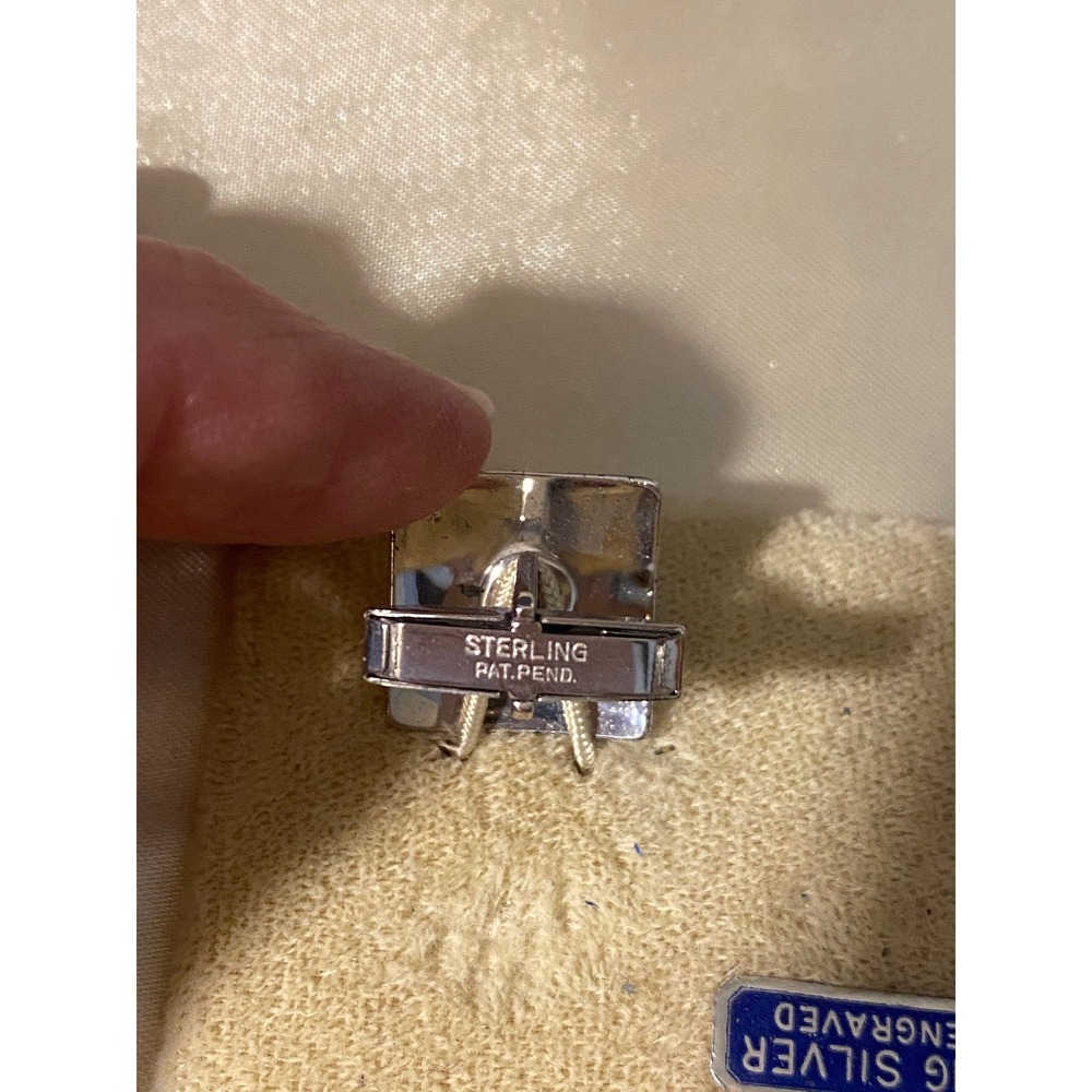 Vintage Silver-Tone Golf Glove Cuff Links - Unbranded - Picture 4 of 4